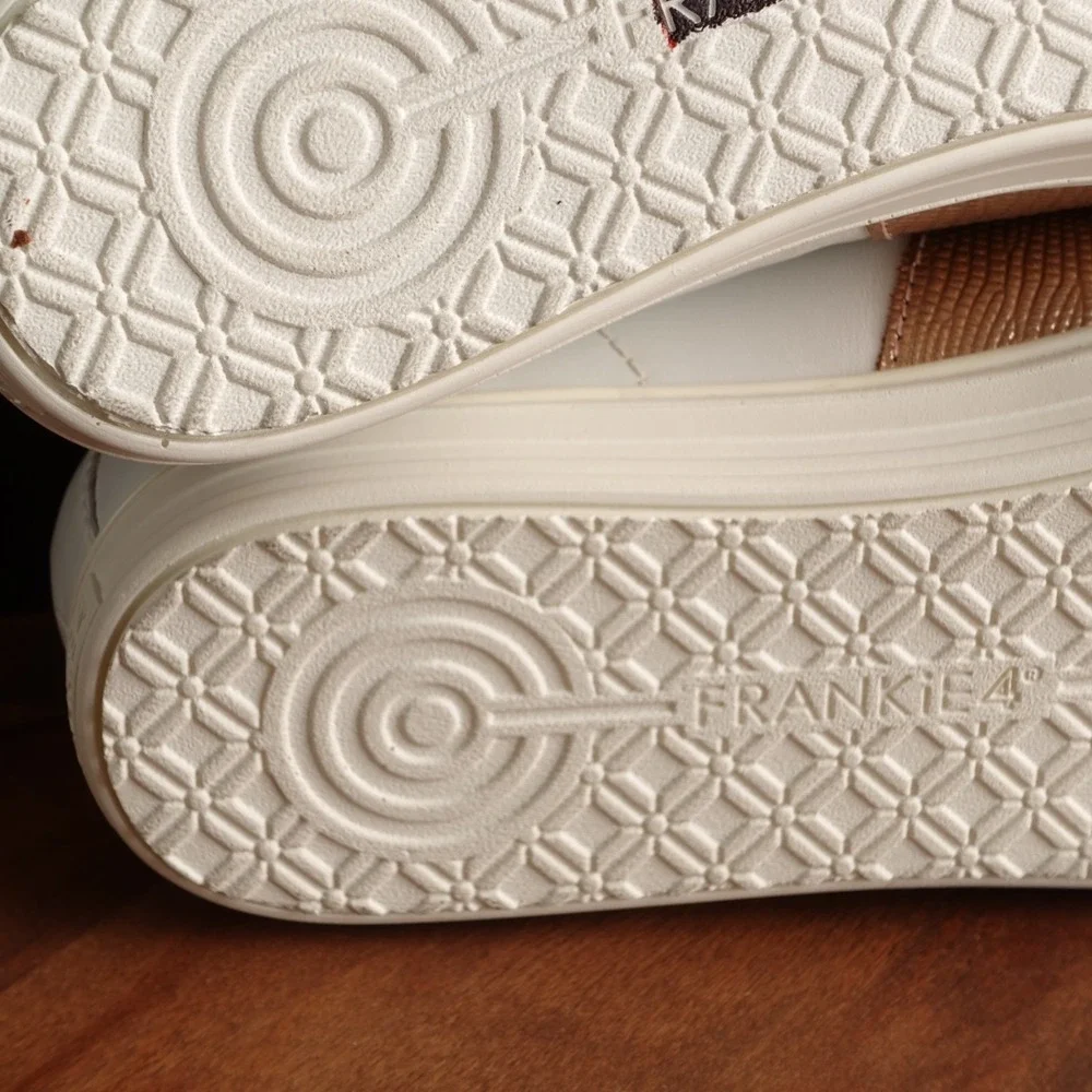 Frankie4 Sneakers Womens SZ 12 White Gold Elena II Leather Classic Casual Shoes